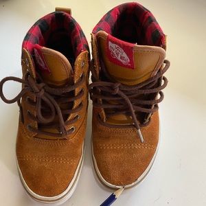 Vans Off The Wall Boys 2.5 Hi Burg High Top